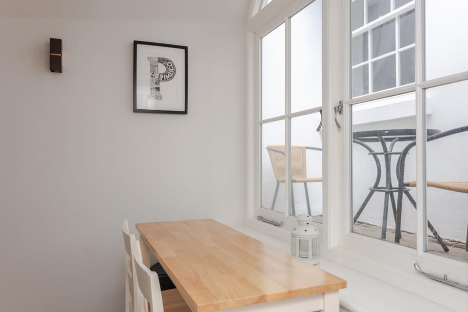 Spacious and Modern Apartment in Pimlico Apartment in City of Westminster