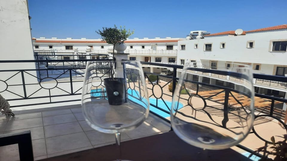 Balcony/Terrace, Pool view