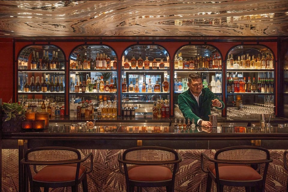 Lounge or bar