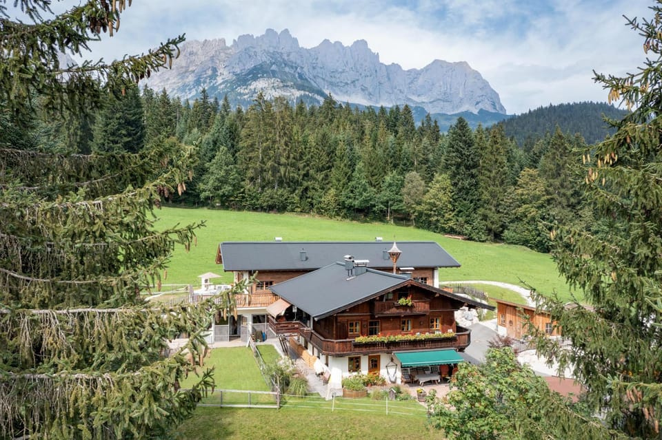 Property building, Day, Natural landscape, Mountain view