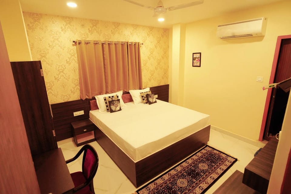 Anand Kanan Bed and Breakfast in Varanasi