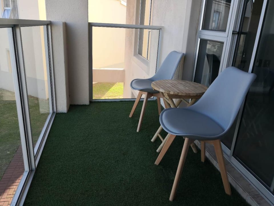 Property building, Balcony/Terrace