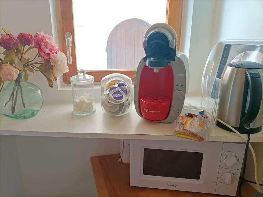 Coffee/tea facilities, Kitchen or kitchenette, minibar, toaster