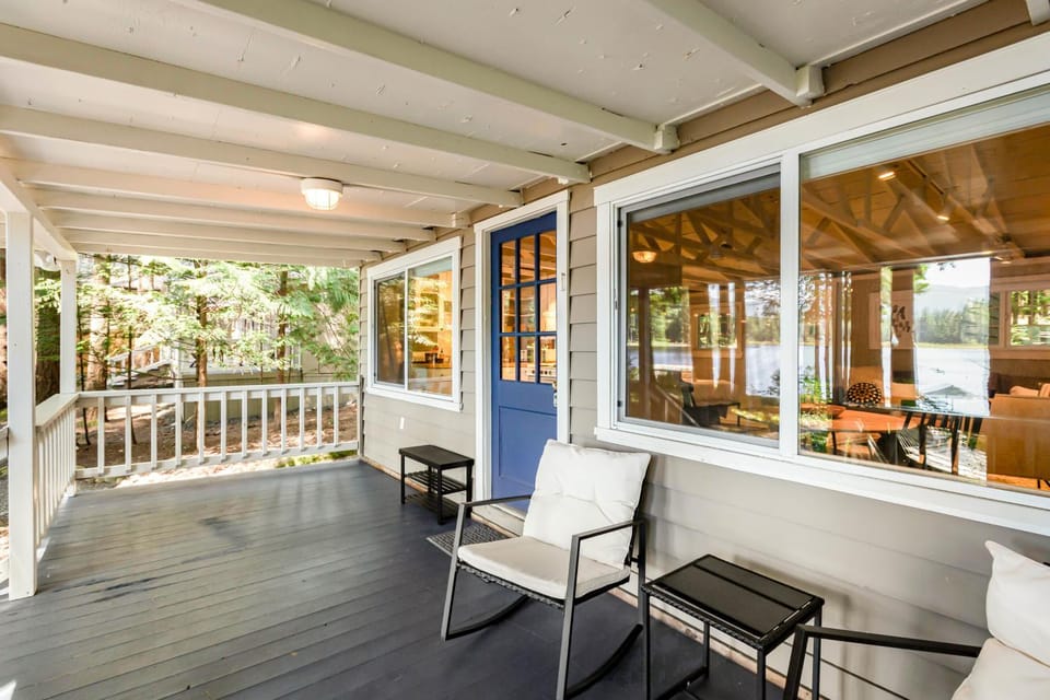 Sunset Chalet at Lake Alice Hotel in King County