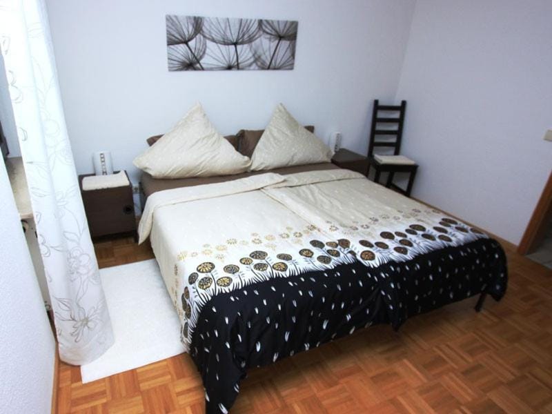 Living room, Bedroom