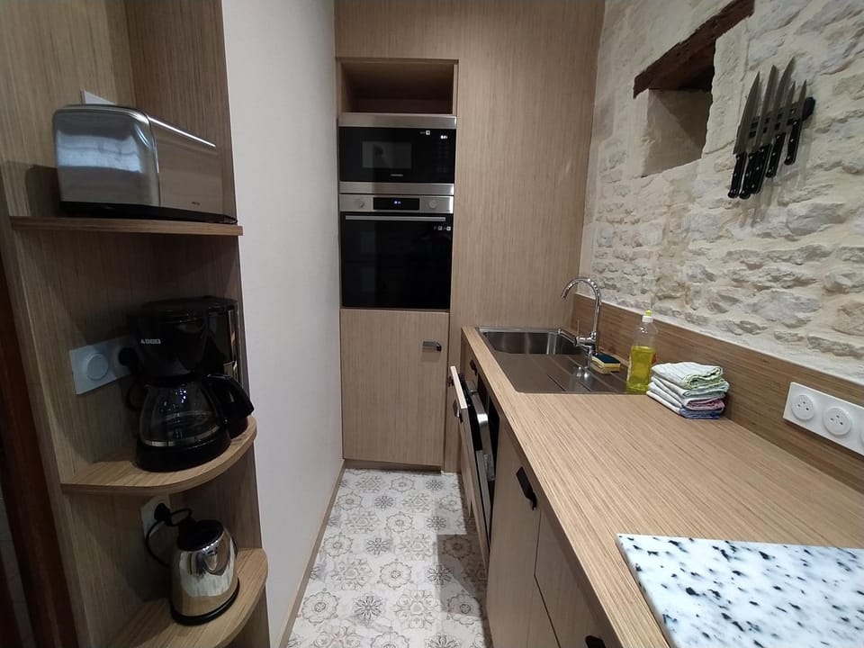 Kitchen or kitchenette, dishwasher, minibar, pet friendly, stove, toaster