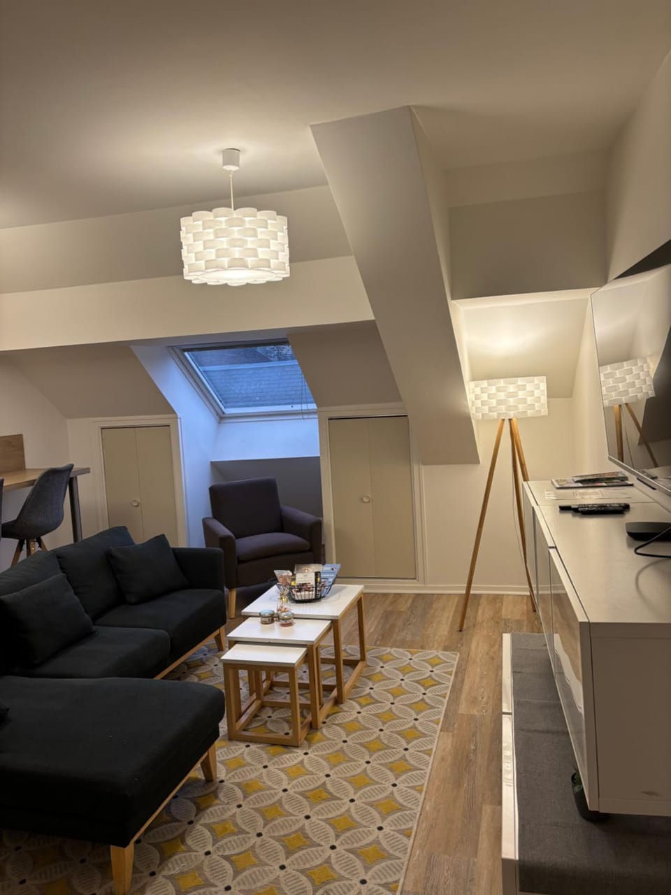 TV and multimedia, Living room, Seating area