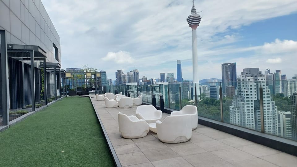 Property building, Balcony/Terrace, City view, City view, Landmark view