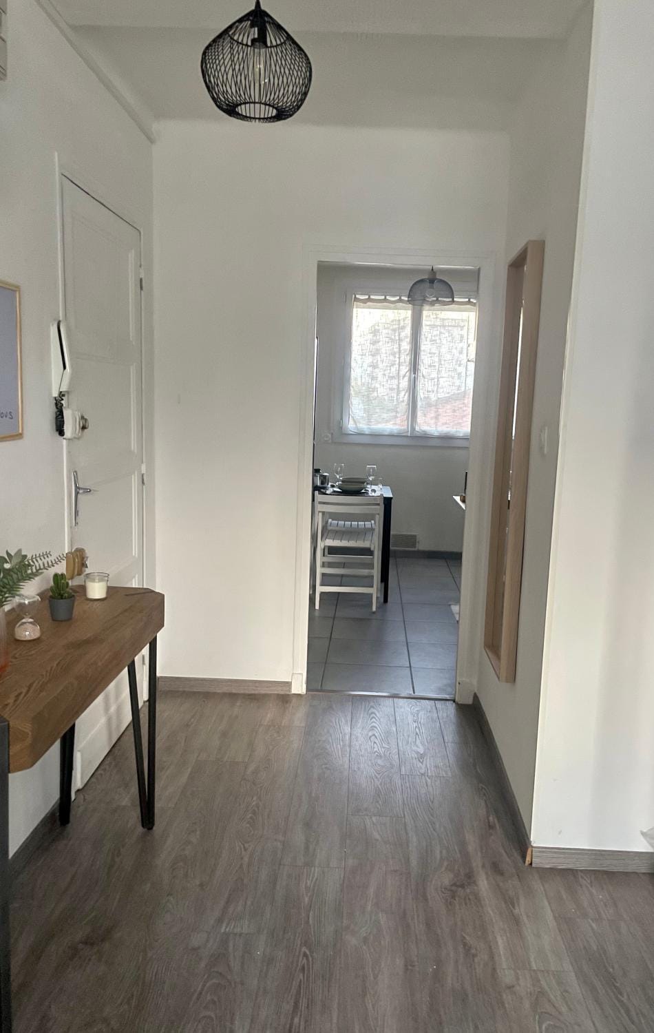 Appartement lumineux et traversant Apartment in Occitanie