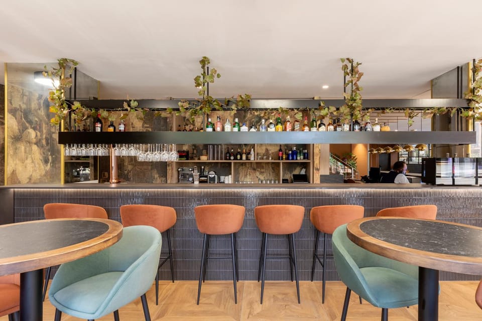 Lounge or bar