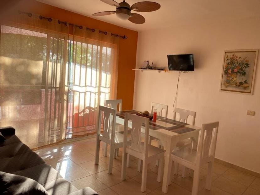 Sunny Apartment Apartment in Los Melones