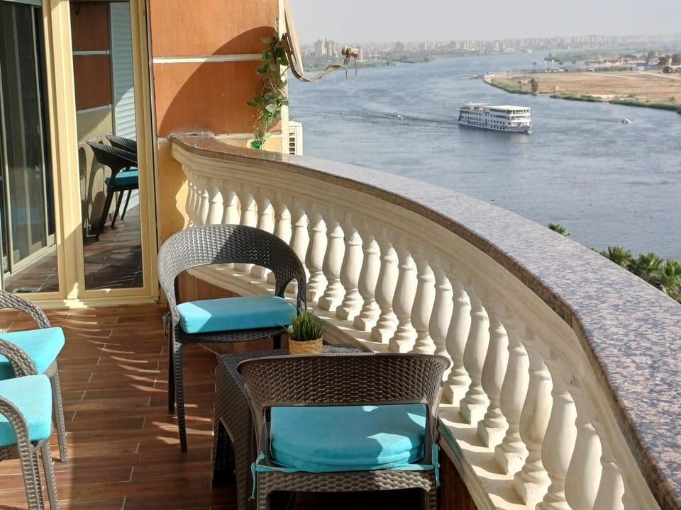 Balcony/Terrace, River view