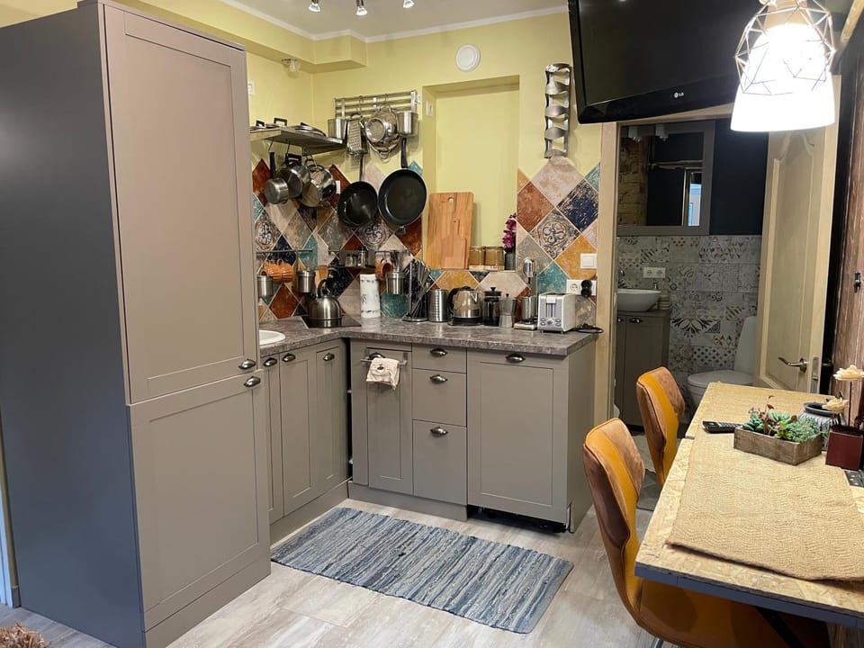 Kitchen or kitchenette, stove