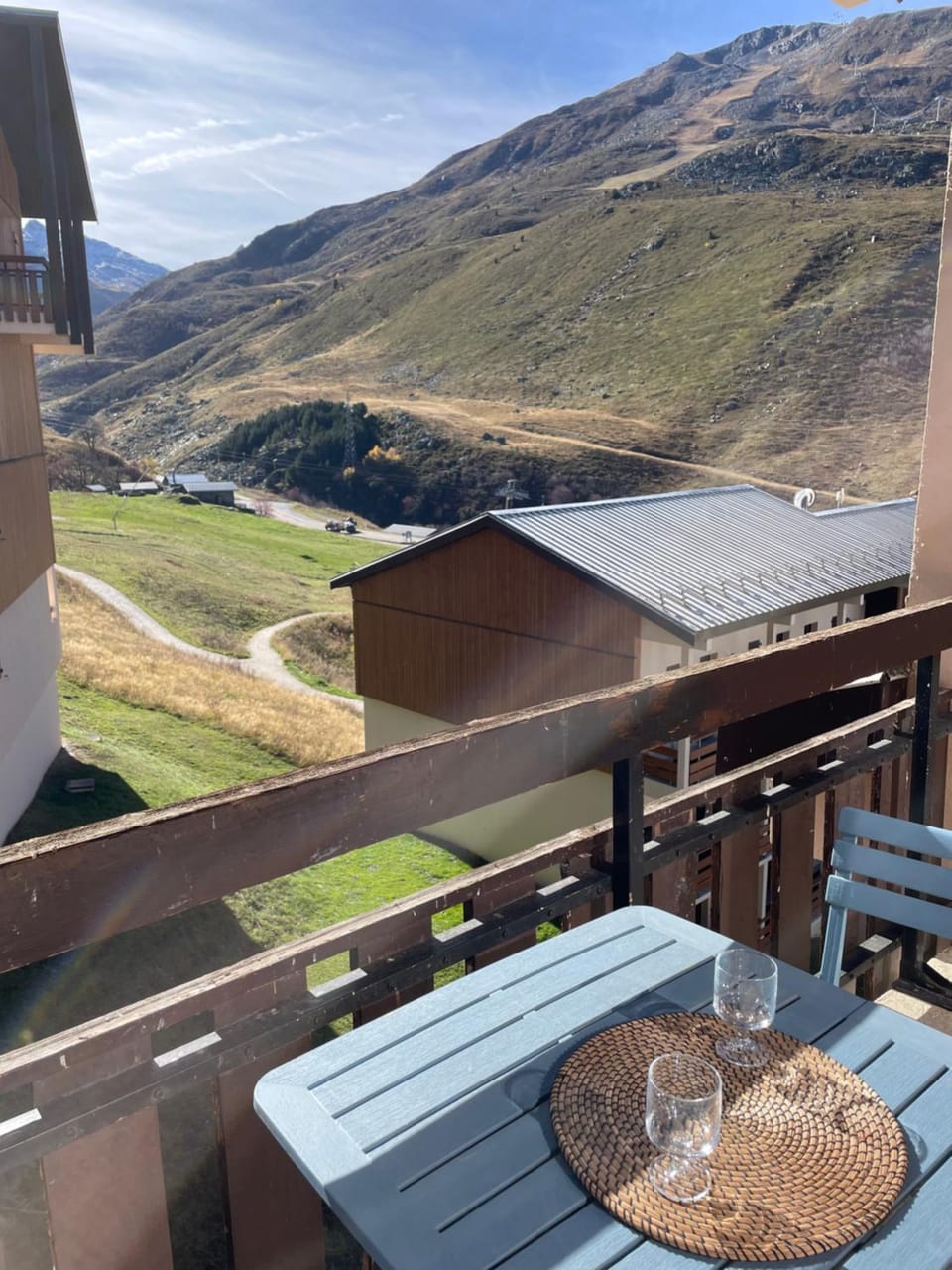 Patio, Natural landscape, View (from property/room), Balcony/Terrace, Dining area, Mountain view