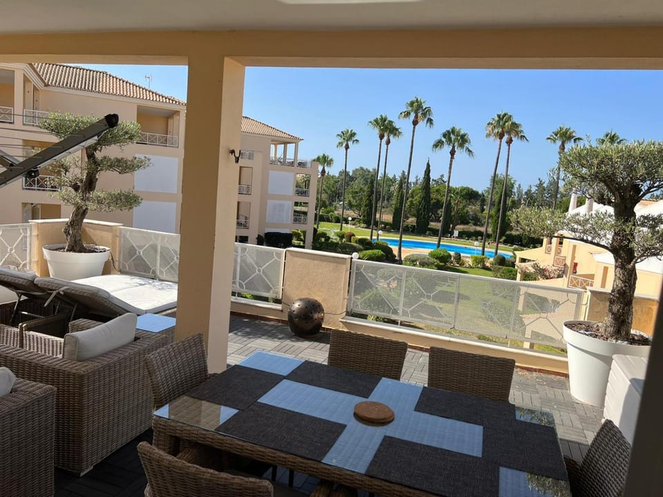 Patio, Garden, Balcony/Terrace, Seating area, Garden view, Pool view, Swimming pool, sunbed