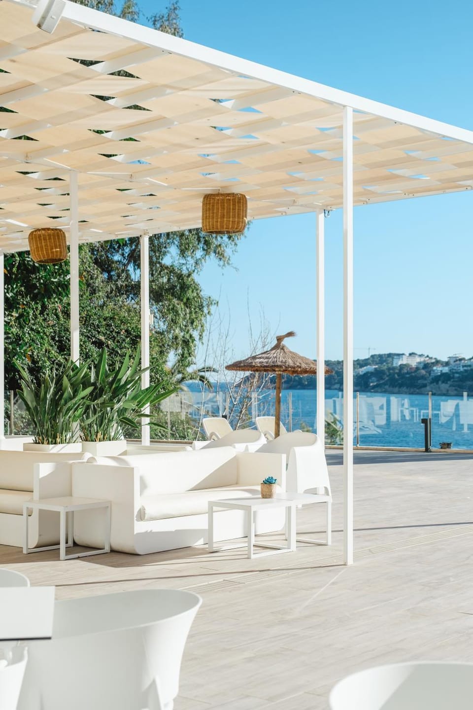 Patio, Nearby landmark, Day, Natural landscape, View (from property/room), Balcony/Terrace, Living room, Lounge or bar, Dining area, Landmark view, Sea view