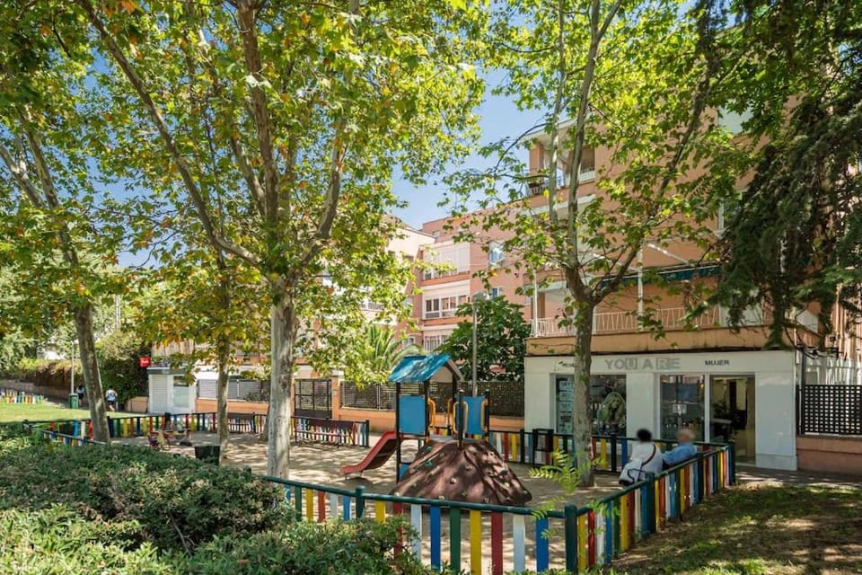 Acogedor apartamento. Arturo Soria-MD Anderson 1E Apartment in Madrid