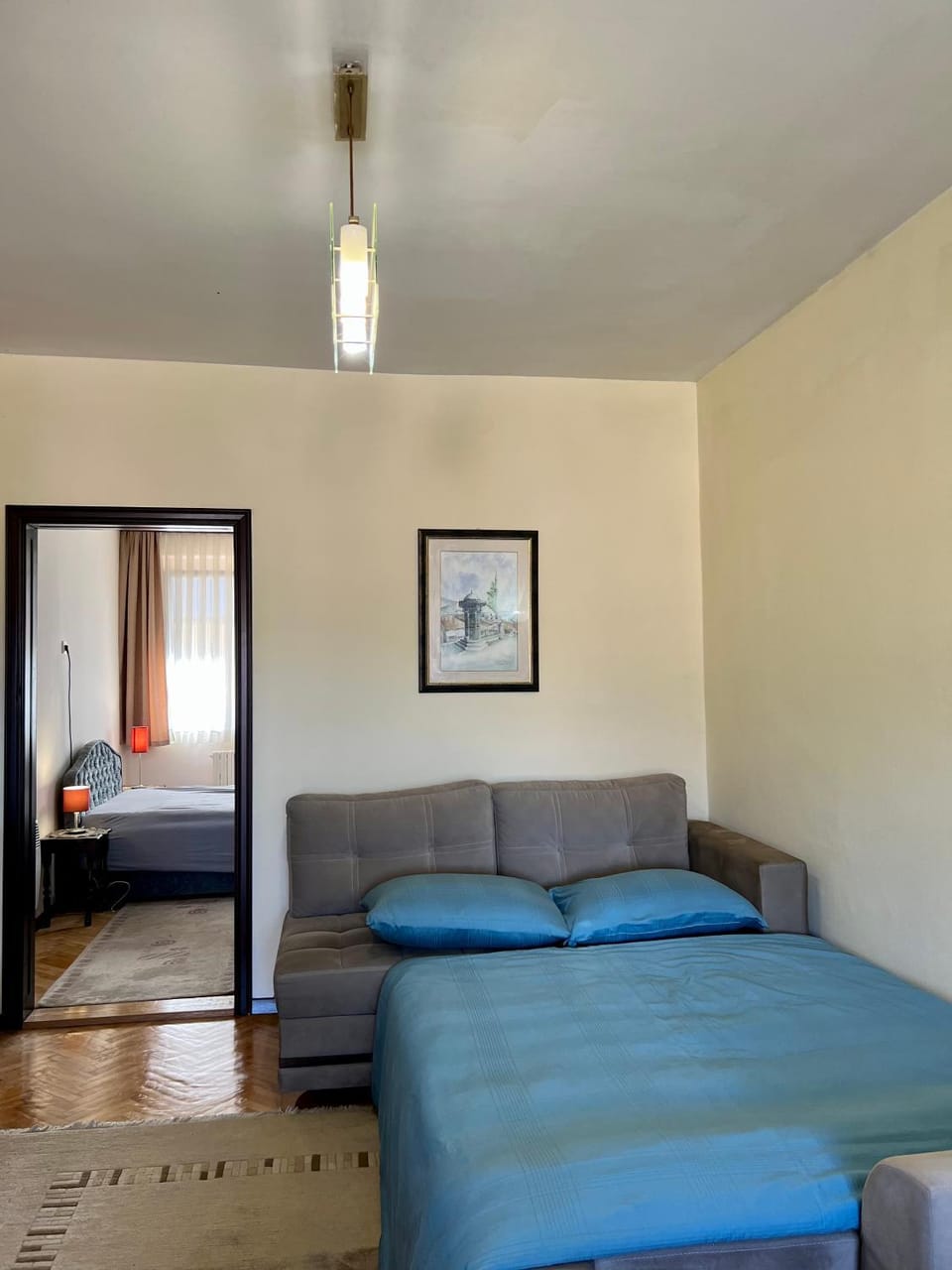 Bed, Living room