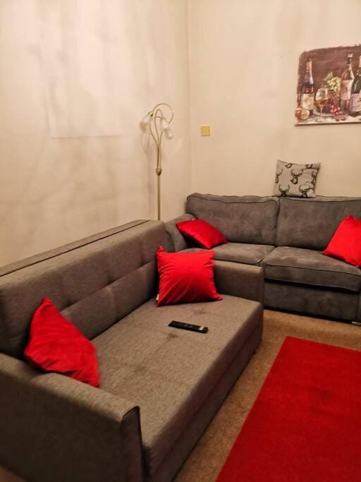 Sommerset Cottages Apartment in Sunderland