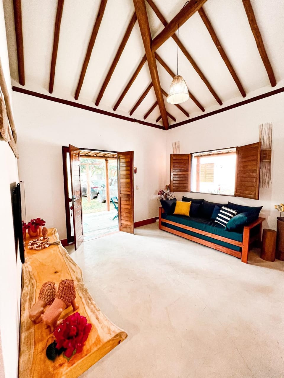 Communal lounge/ TV room