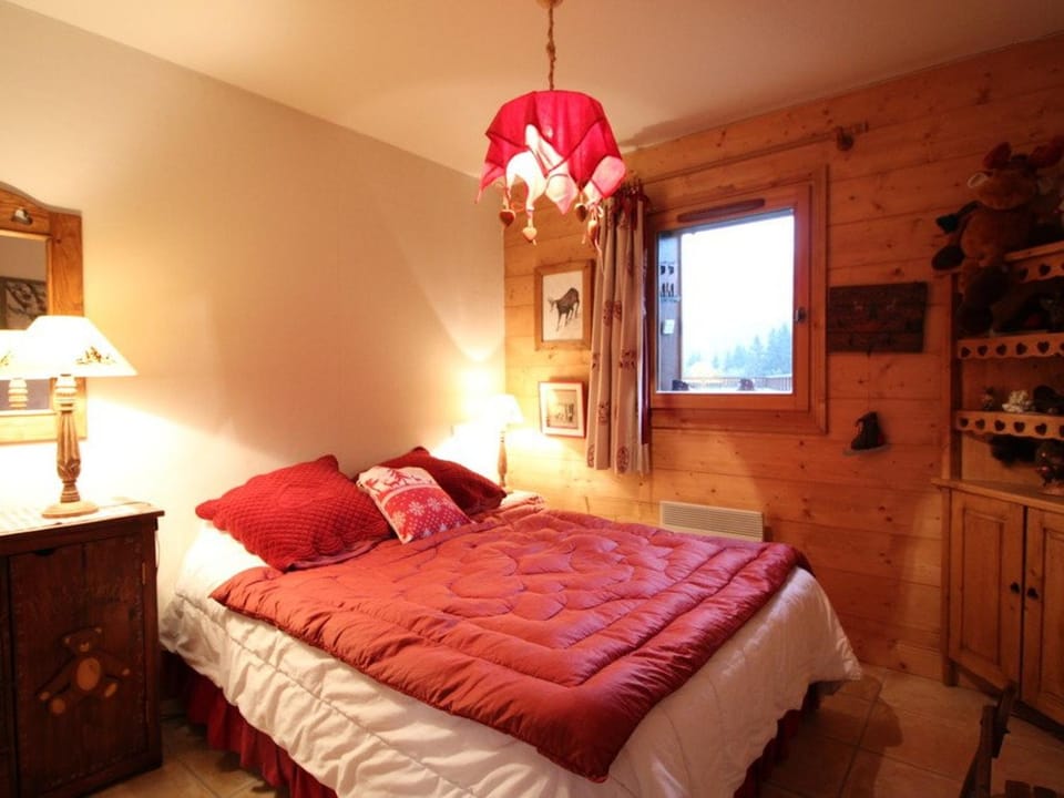 Appartement 3 pièces pour 6 pers, bien équipé, face au spa et ski bus, proche pistes et commerces - FR-1-572-10 Apartment in Arâches-la-Frasse