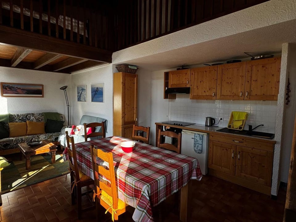 Duplex 6 pers sur pistes débutants avec parking - Les Carroz d'Arâches - FR-1-572-74 Apartment in Arâches-la-Frasse