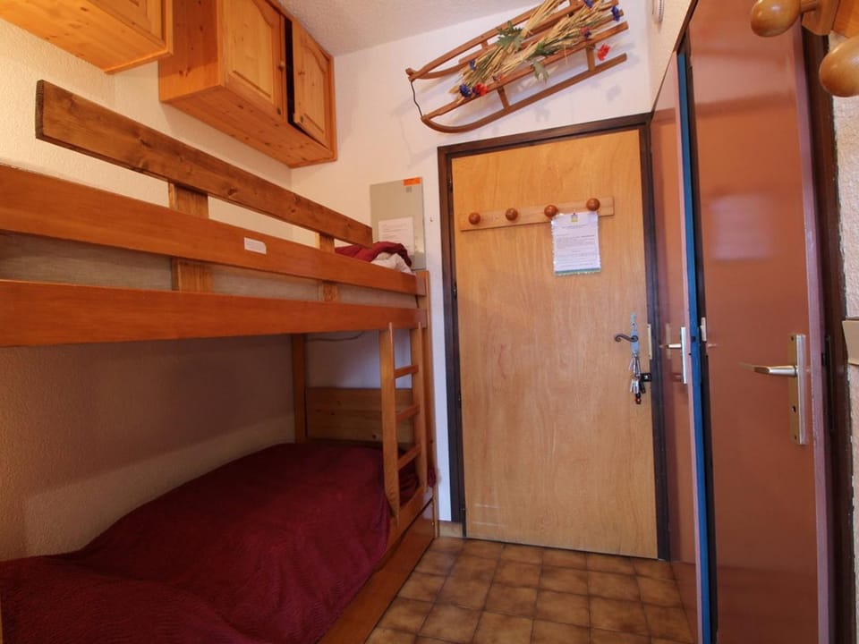 Studio pour 4 personnes avec balcon et équipements, au pied des pistes et à 550m du village Apartment in Arâches-la-Frasse