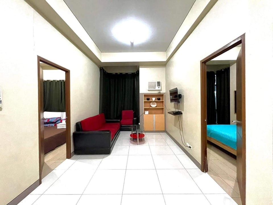 Lovely 2 Bed Room condo infront of NAIA Terminal 3 Apartment in Pasay