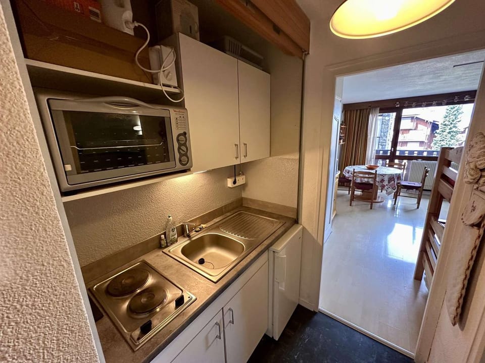 Studio 4 pers au centre, proche pistes et commerces, parking, ski, ascenseur - FR-1-572-185 Apartment in Arâches-la-Frasse