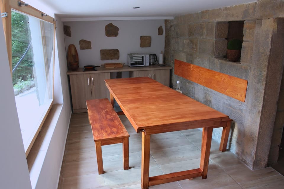 Kitchen or kitchenette, Dining area, Communal kitchen, minibar, stove