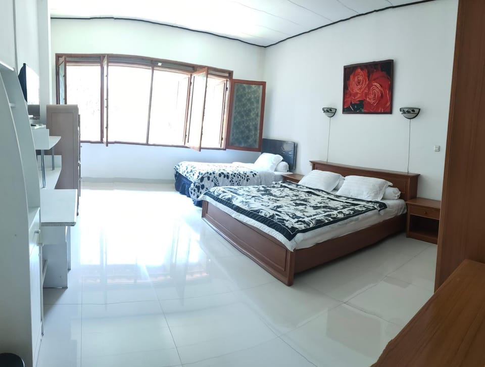 chez FAUSTINE Bed and Breakfast in Parongpong