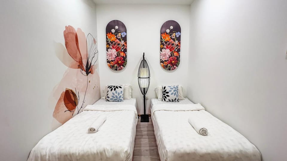 Cozy Comfy Designer Home Mount Austin JB 5 Pax Apartment in Johor Bahru