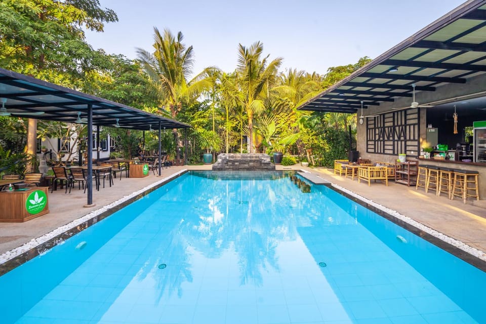 Pool view, Swimming pool