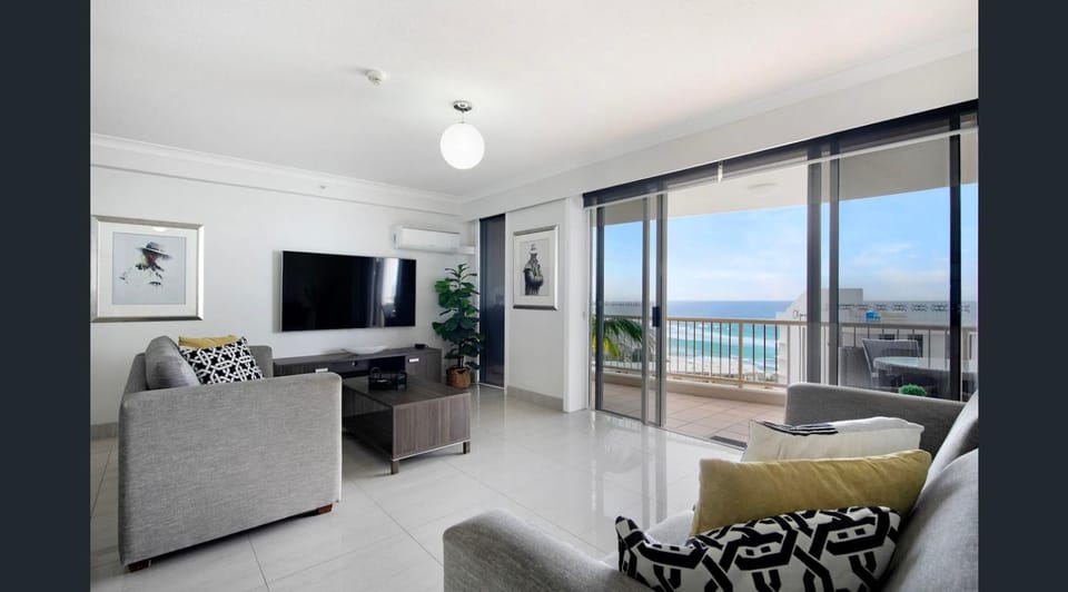Stunning 2 bedroom Ocean View Apartment Apartment in Surfers Paradise