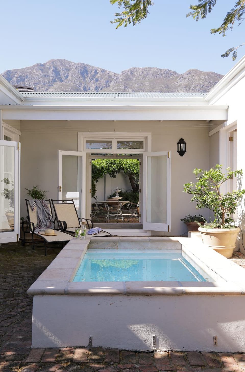 Patio, Day, Mountain view, Pool view, Swimming pool, sunbed