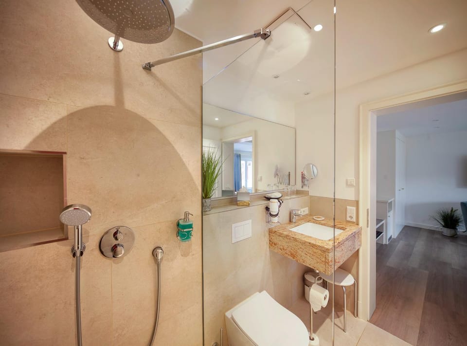 Shower, Toilet, Bathroom