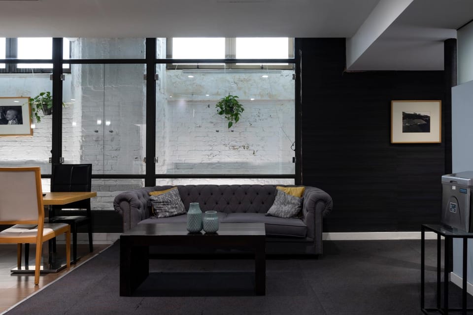 Seating area