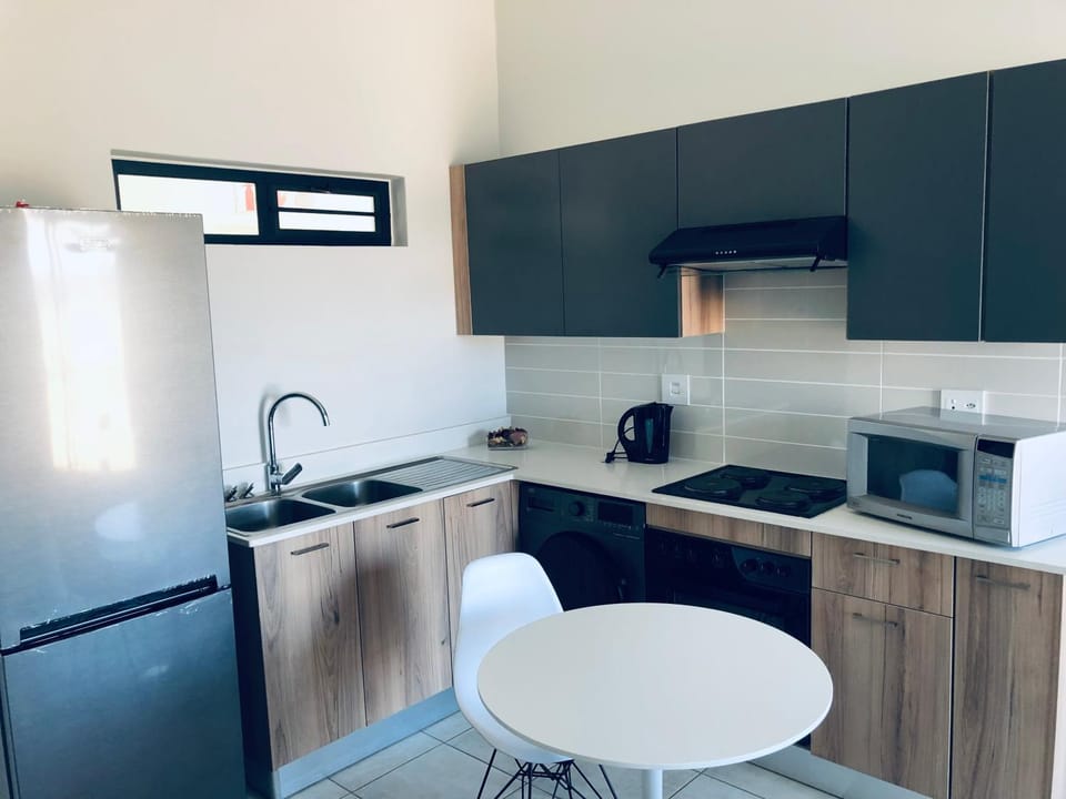 Taina Apartment @ Green Creek Apartment in Pretoria