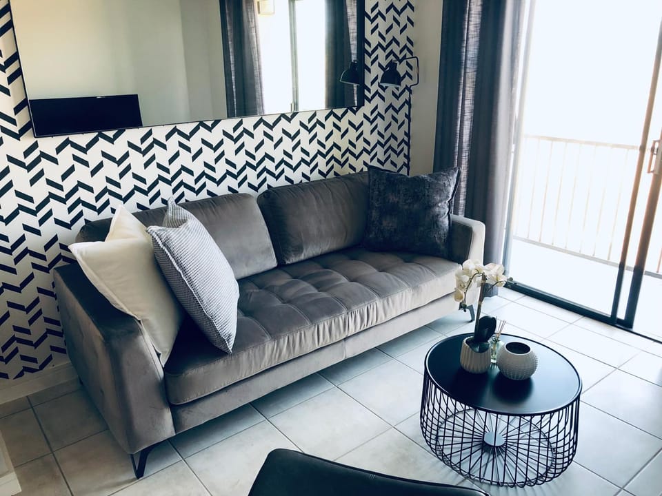 Taina Apartment @ Green Creek Apartment in Pretoria