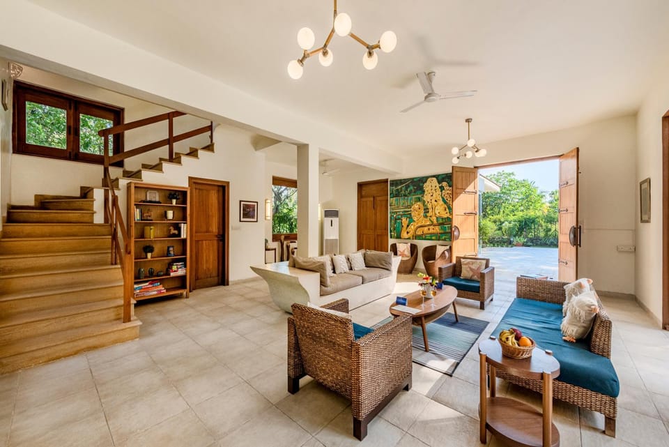 Living room, Seating area
