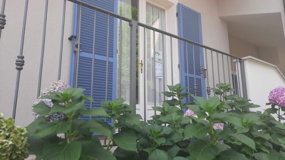 Balcony/Terrace, Breakfast