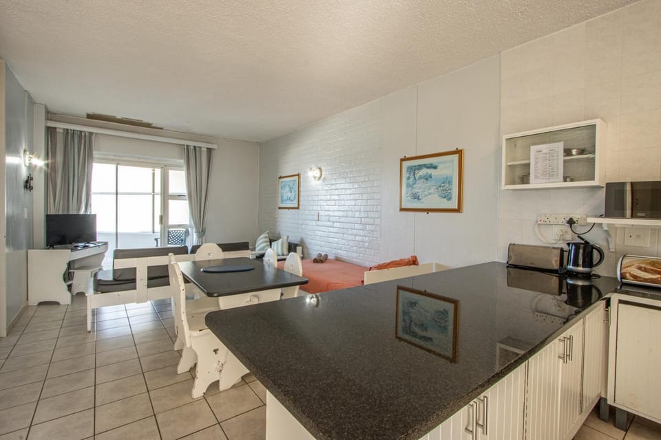 TV and multimedia, Kitchen or kitchenette, Living room, Seating area, Dining area, minibar, pet friendly, stove
