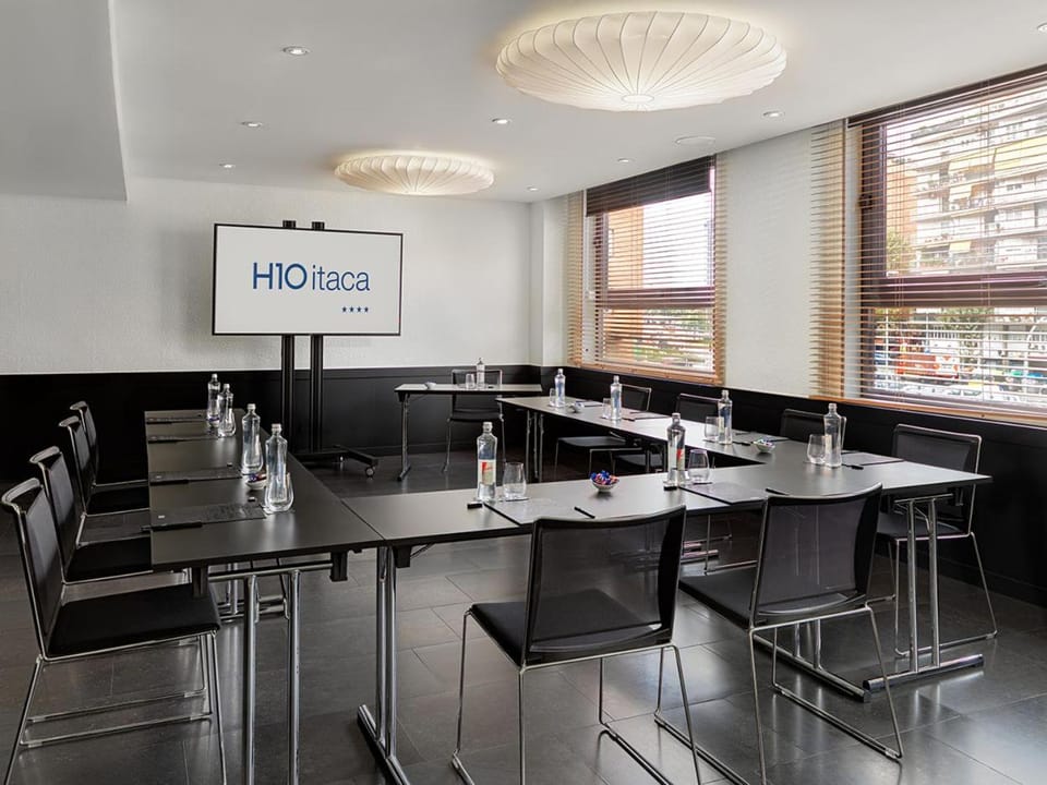 Banquet/Function facilities, Meeting/conference room