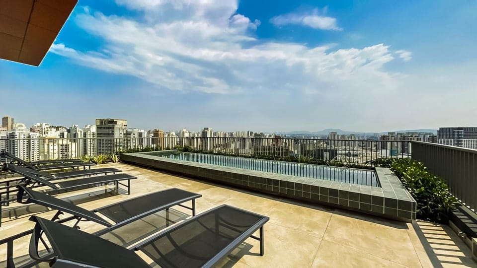 City view, Swimming pool