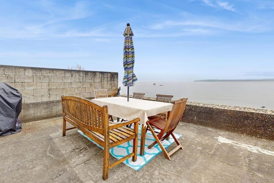Oceanfront Beauty House in Birch Bay