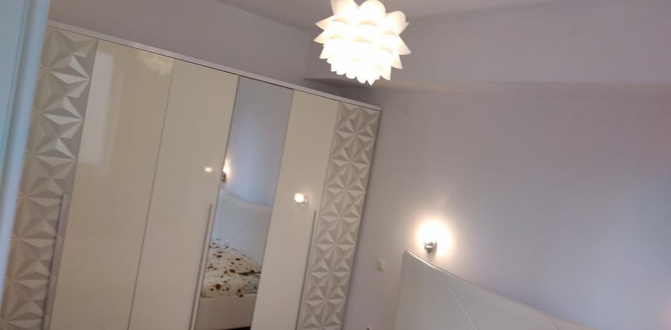 Lovely condo next to salt room, bus station Apartment in Skopje