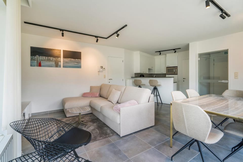 Living room, Seating area, kitchen