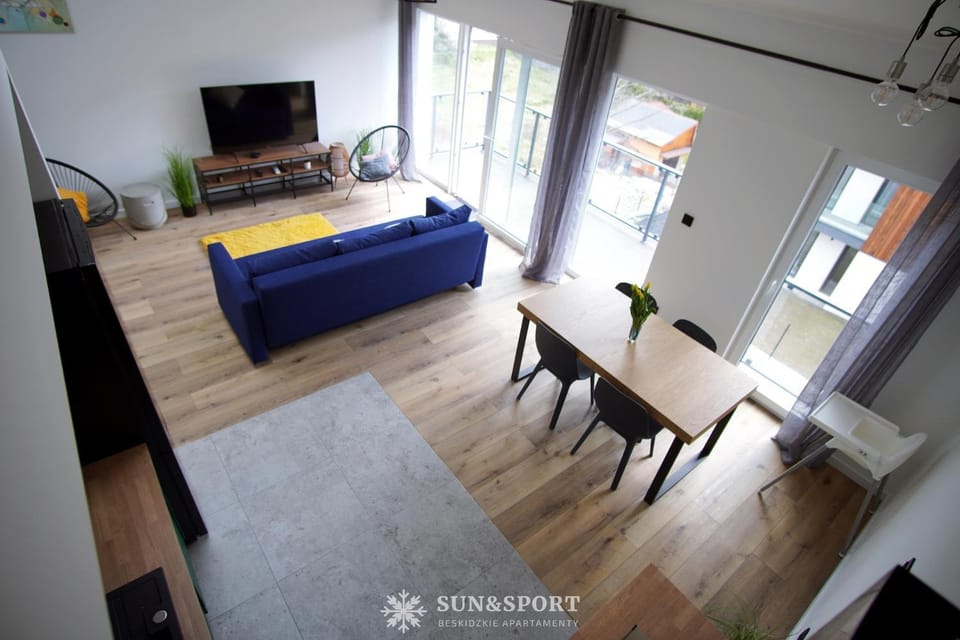 TV and multimedia, Living room, Photo of the whole room, Seating area, Evening entertainment