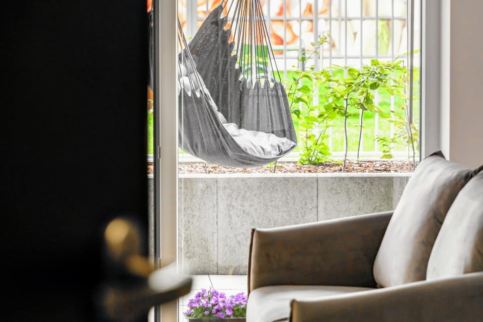 Garden, Seating area, Garden view