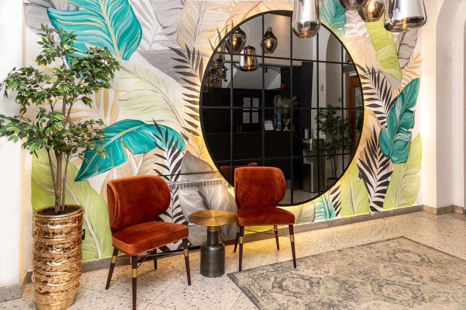 Lobby or reception, Seating area